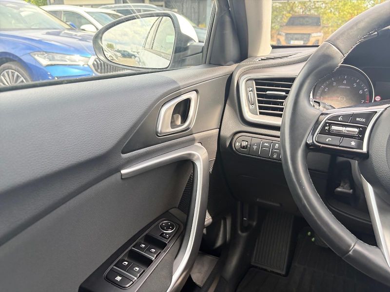 Kia Ceed (2024) SPIN 1.0T-GDI 74kW CZ DPH - fotka 11 z 11