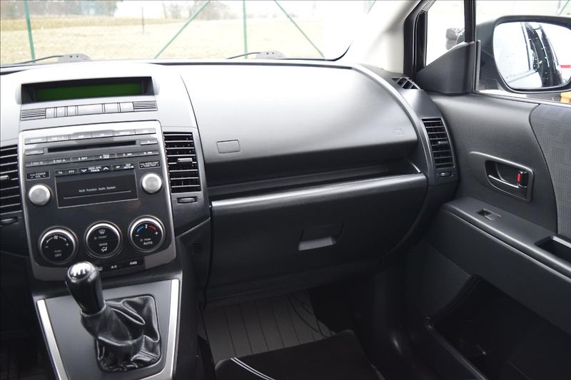 Mazda 5 1,8 i 85KW 7MÍST TAŽNÉ - fotka 28 z 45