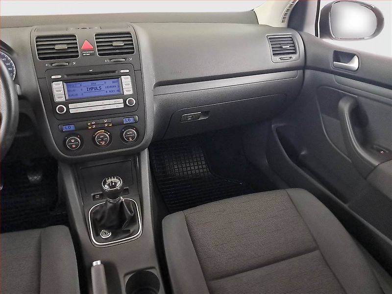 Volkswagen Golf (2007) 1.4 16V, po STK, jezdí výborně - fotka 8 z 17