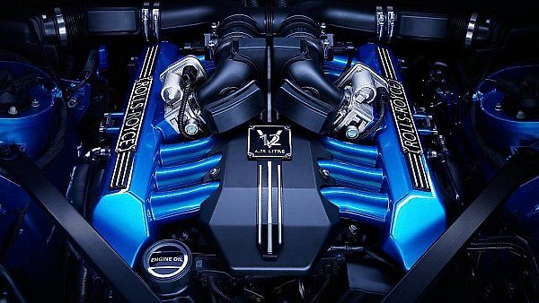 Rolls-Royce Phantom Drophead Coupé Waterspeed Collection.