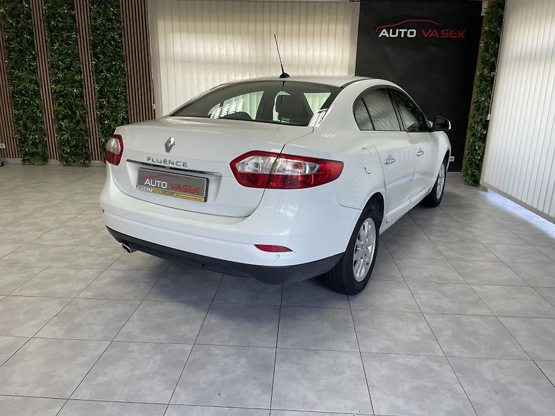 Renault Fluence 1.6 i ČR 1.MAJ.SER.NAVI.DIGIAC - fotka 10 z 23