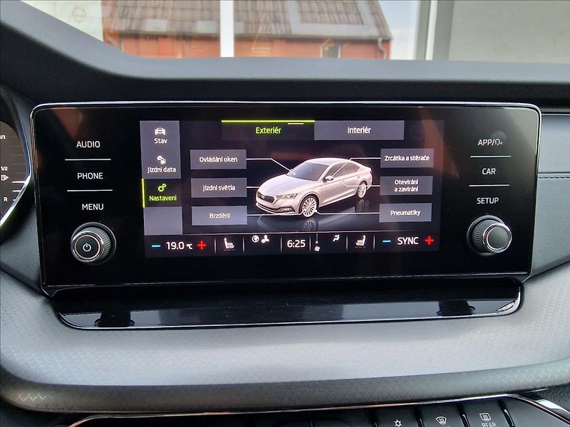 Škoda Octavia 2.0TDI DSG Ambition,ČR,1.Maj. - fotka 31 z 50