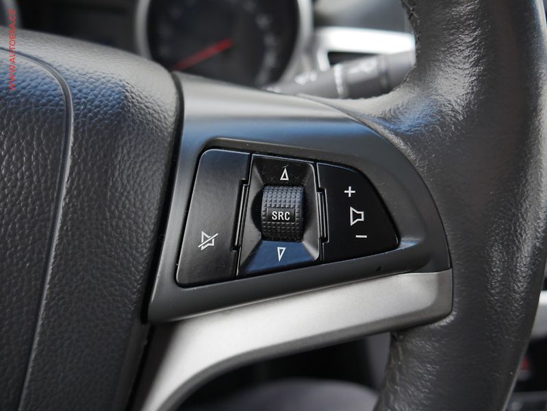 Chevrolet Cruze (2009) 2.0D, ČR, autoAC, temp - fotka 12 z 16