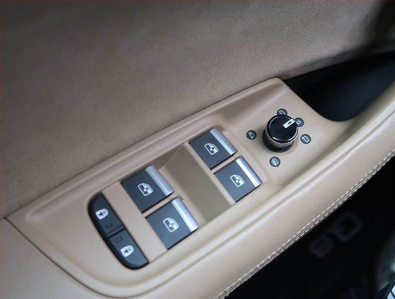 Audi Q8 (2021) 50 TDI - fotka 16 z 24