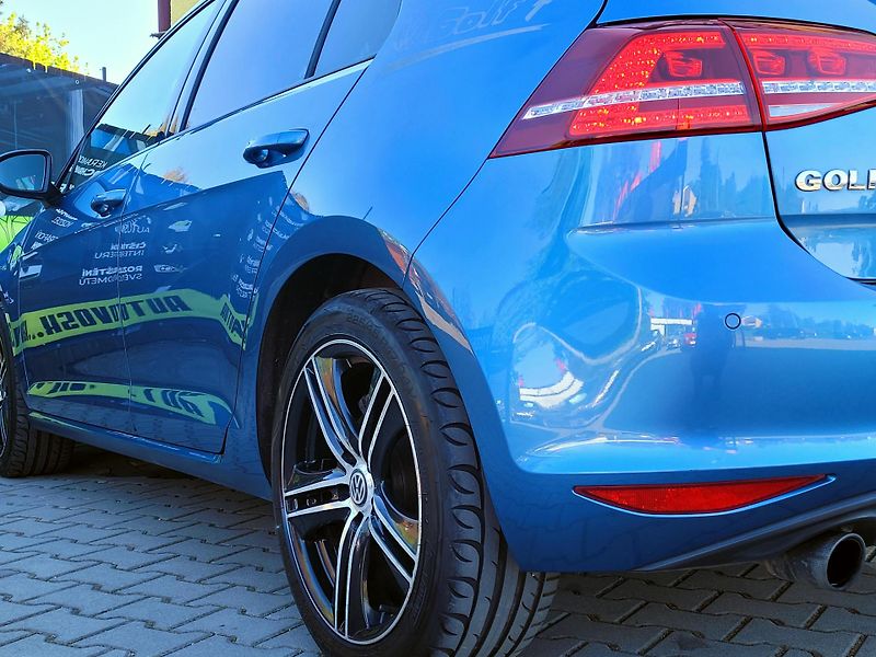 Volkswagen Golf CZ, VÝBAVA, SERV.KN.CEBIA      - fotka 73 z 74