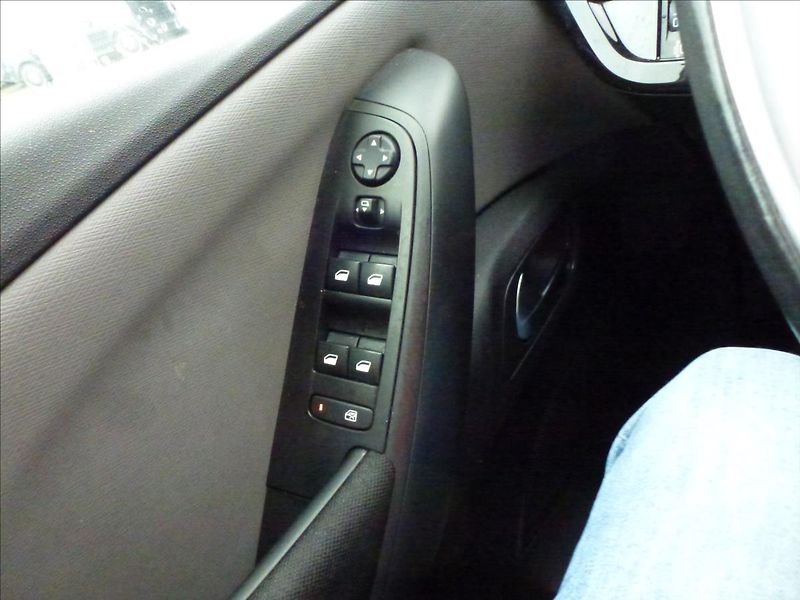 Citroën C4 Picasso 1,2 PureTech 110 MAN  SpaceTou - fotka 33 z 51