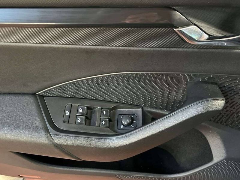 Škoda Octavia (2022) Ambition 1.5 TSI - fotka 13 z 20