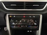 Volkswagen T-Roc 1,0   TSI 85kW,1.MAJ,SERVISKA - náhled 17