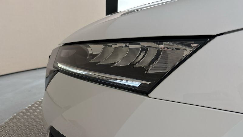 Škoda Octavia 2.0 TDI Active - fotka 18 z 24