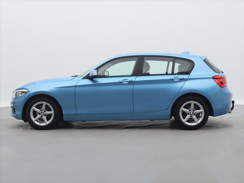 BMW Řada 1 2,0 Ti 135 kW Automat Xenon - fotka 4 z 32