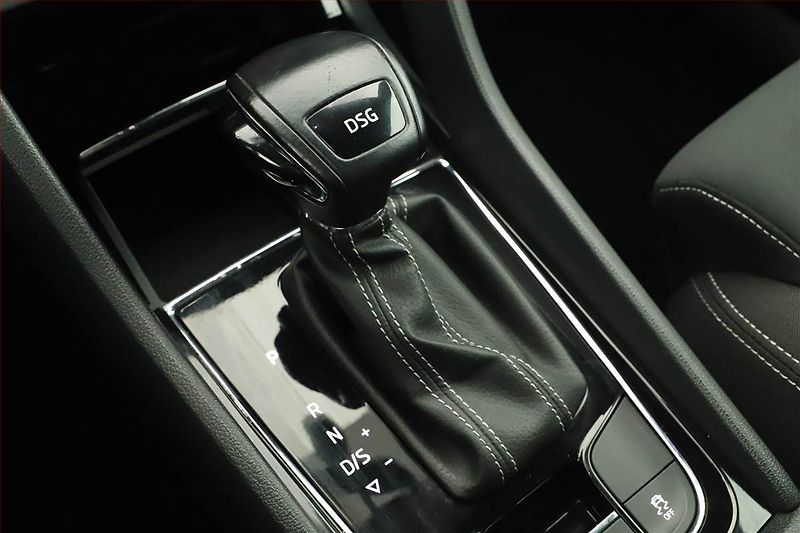 Škoda Karoq (2021) Sportline 2.0 TDI - fotka 10 z 17