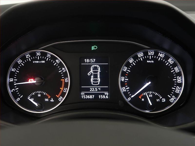 Škoda Octavia (2011) 1.6 TDI 4x4, 4X4, Tempomat - fotka 11 z 14