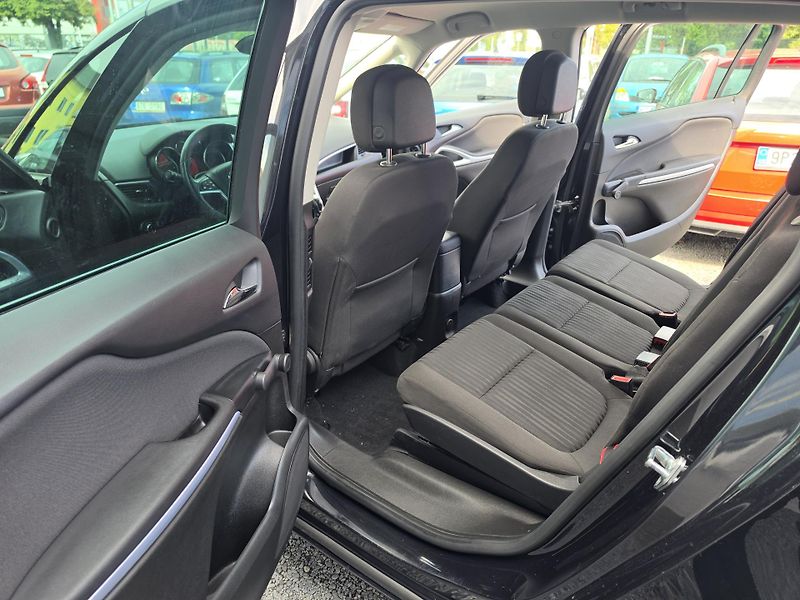 Opel Zafira 1.4 i 103kw 7 Míst  - fotka 7 z 19