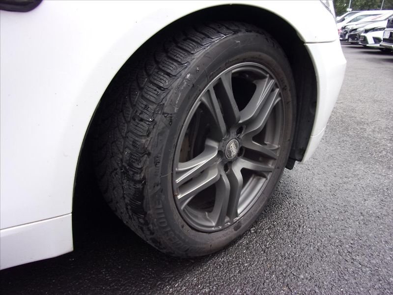 BMW Řada 5 3,0 525d xDrive Touring - fotka 23 z 23