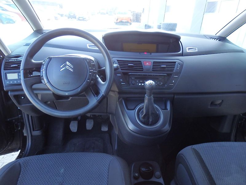 Citroën C4 Picasso 1.6 HDI 80 kW DIGI. KLIMA - fotka 12 z 14