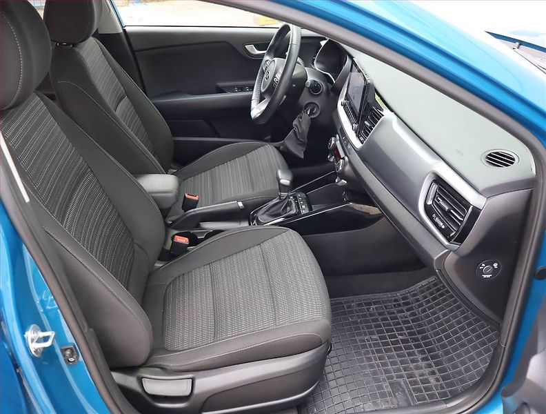 Kia Stonic (2021) 1.0 T-GDI, Automat, Serv.kniha - fotka 9 z 19