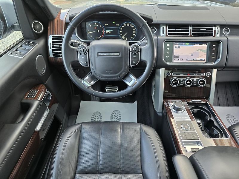 Land Rover Range Rover VOGUE 4,4 V8 250kW 4x4 TAŽNÉ - fotka 9 z 61