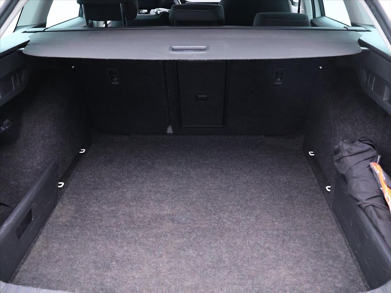 Škoda Octavia 2,0 TDI DSG Style Matrix DPH - fotka 10 z 34