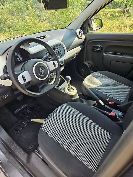 Renault Twingo (2021)  EV Life | Najeto 10 tis. km - fotka 9 z 12