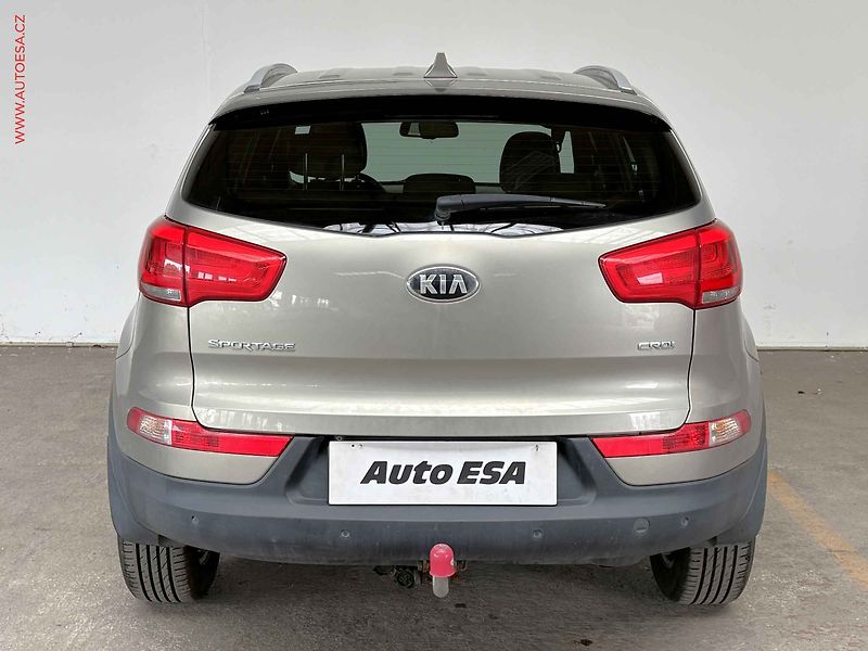 Kia Sportage (2014) 1.7CRDi, ČR, AC, kamera - fotka 5 z 16