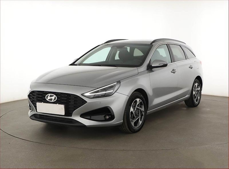 Hyundai i30 (2025) 1.0 T-GDI, Style, FullLed - fotka 2 z 18
