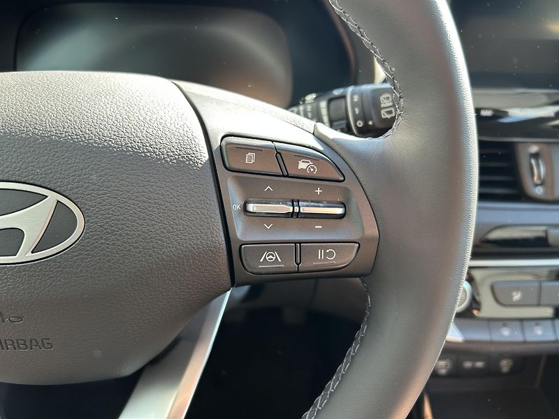 Hyundai i30 WG 1,5i 70 kW MT COMFORT FL - fotka 17 z 30