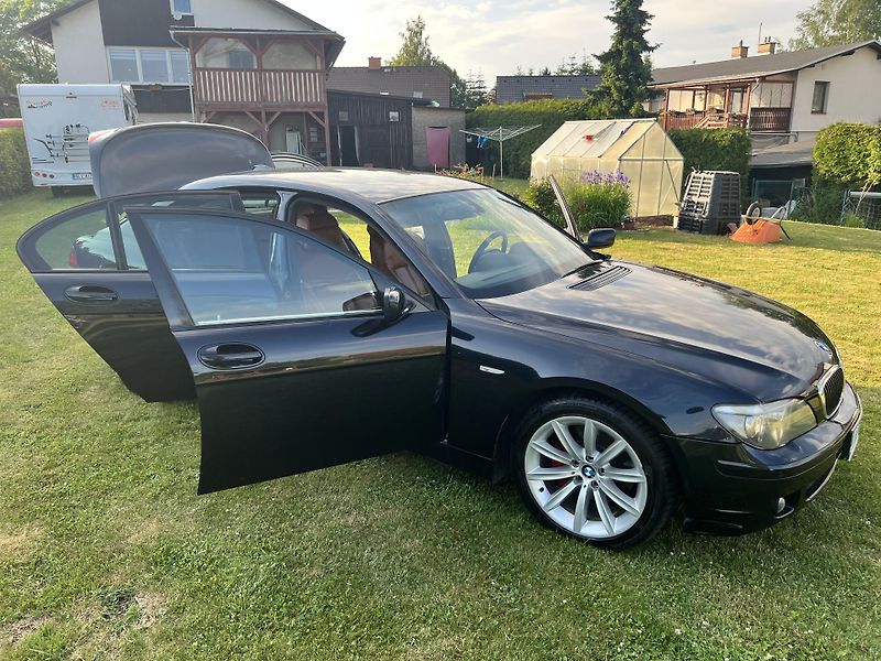 BMW Řada 7 3.0 170KW,MAX VÝBAVA,T.Z - fotka 32 z 46