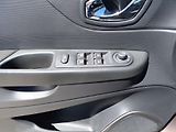 Renault Captur (2013) 1,5 DCi 66 kW LIMITED - náhled 14