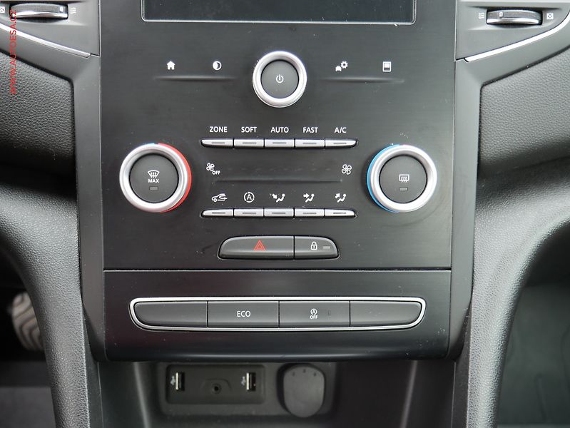 Renault Mégane (2017) 1.2 TCe, ČR, AC, LED, park - fotka 13 z 14