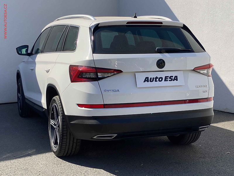 Škoda Kodiaq (2018) 1.4 TSi 4x4, Style, DSG, +ALU - fotka 6 z 20