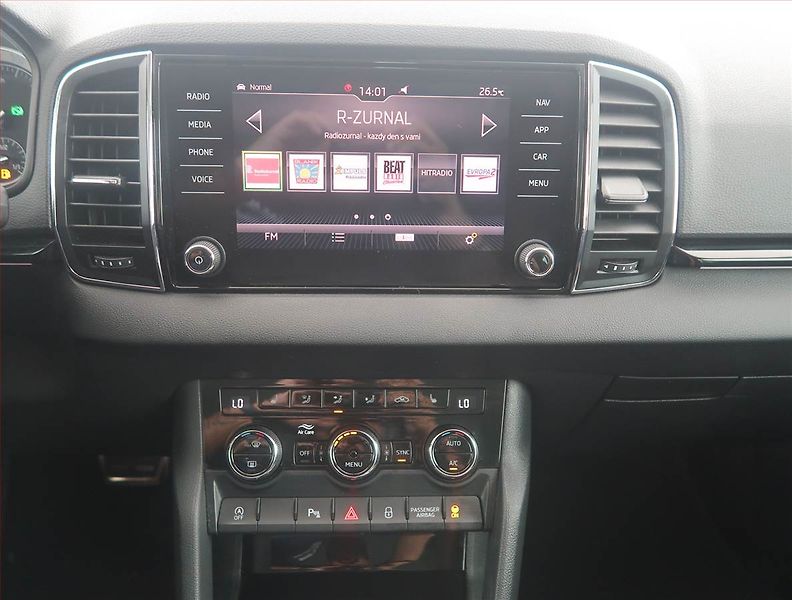Škoda Karoq (2019) Scout 1.5 TSI 4x4, 4X4 - fotka 12 z 16