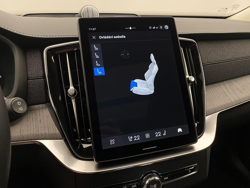 Volvo XC90 (2026) T8 AWD Plug-in BRIGHT ULTRA - fotka 73 z 75