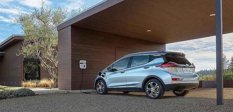 Chevrolet Bolt.