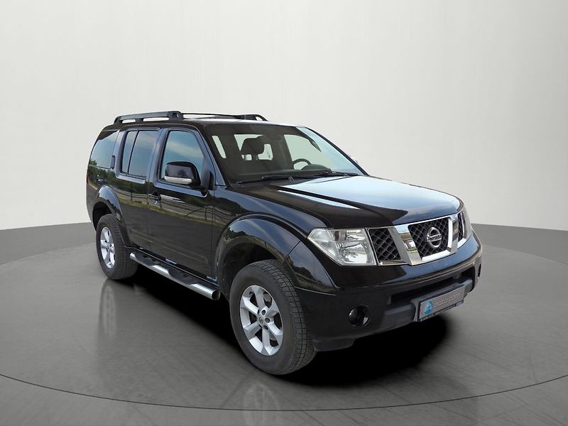 Nissan Pathfinder 2.5dCi 126kW Manuál Style - fotka 6 z 29