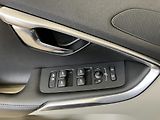 Volvo V40 T3 FWD Summum, MT6 - náhled 17