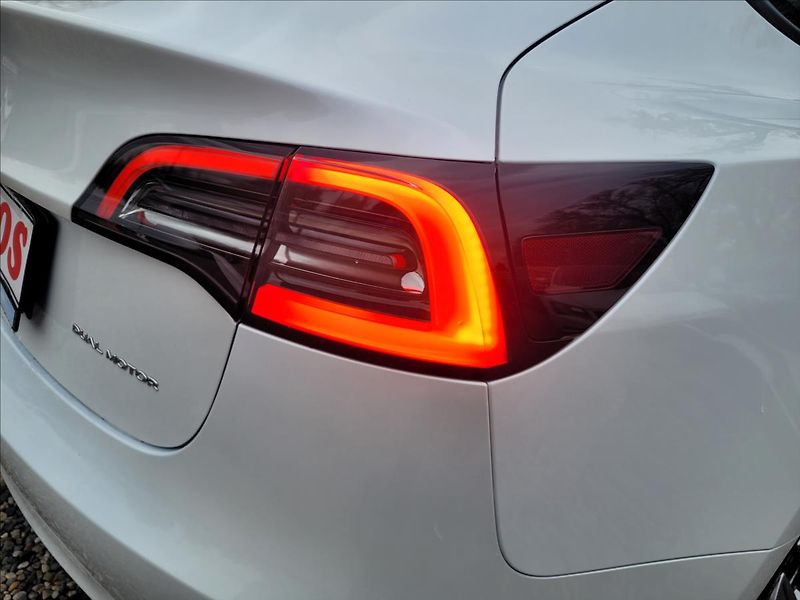Tesla Model 3 AWD,LR,366kw,DUAL,SOH 89% - fotka 44 z 50