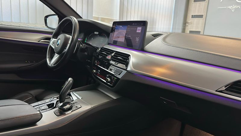 BMW Řada 5 540XD, maximální výbava! - fotka 62 z 62
