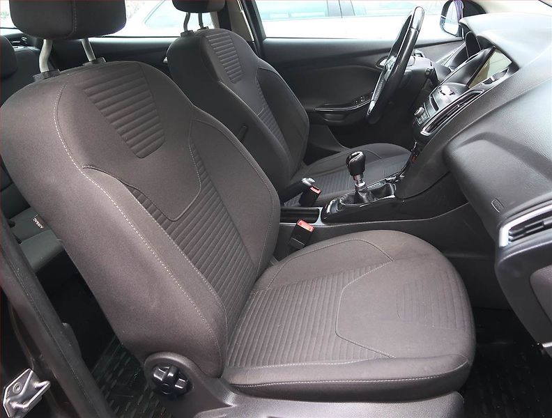 Ford Focus (2017) 1.5 TDCi - fotka 9 z 15