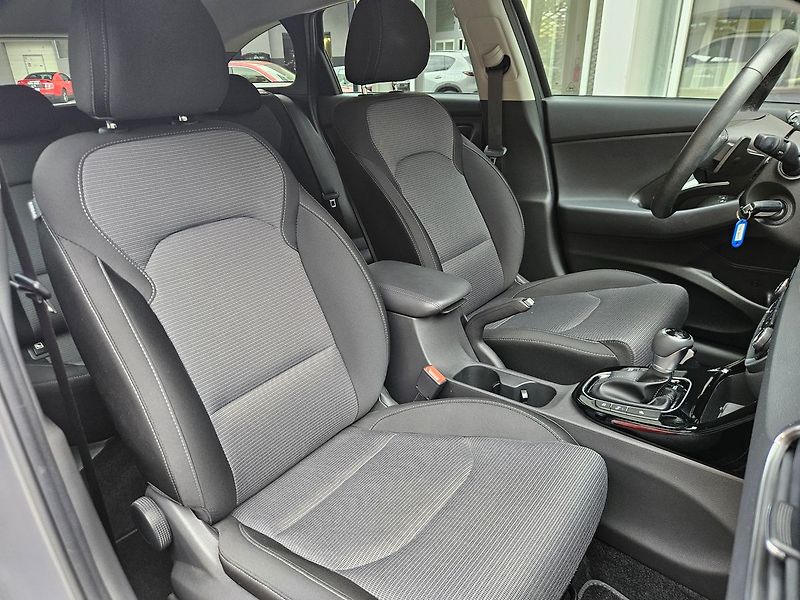 Hyundai i30 1,0 T-GDi 73kW, Smart Climate - fotka 29 z 33