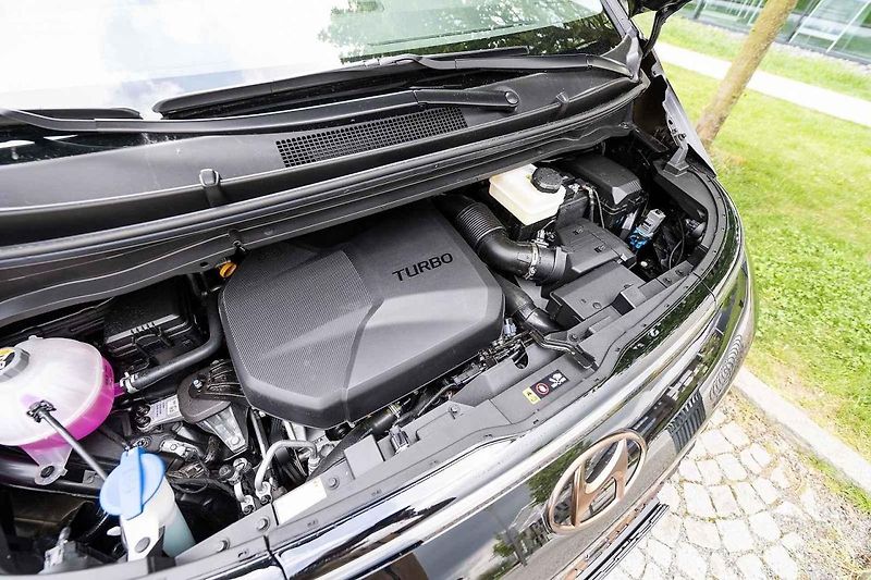 Auto jsem zatím mohl vyzkoušet pouze na hodinu