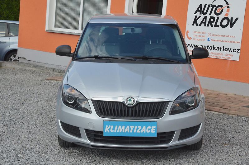 Škoda Fabia (2012) 1.2i ACTIVE / VYHŘ. SEDADLA - fotka 2 z 28