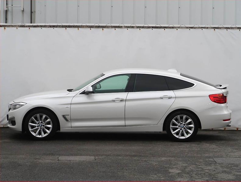 BMW Řada 3 (2014) Modern Line 320d xDrive GT - fotka 3 z 23