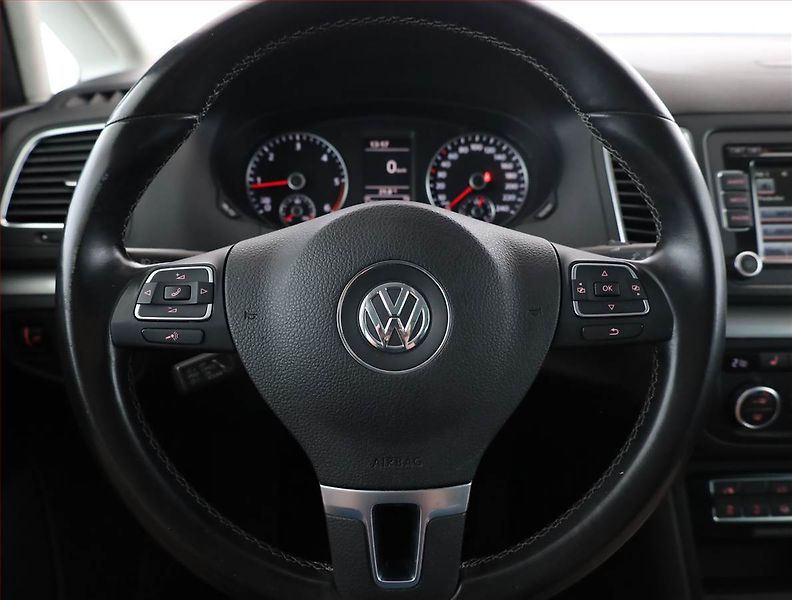 Volkswagen Sharan (2013) 2.0 TDI, 4X4, 7 míst - fotka 8 z 21