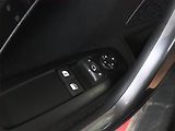 Peugeot 2008 (2018) 1.2 PureTech, Automat - náhled 16