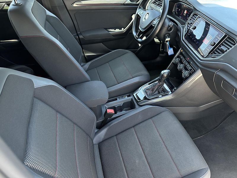 Volkswagen T-Roc 2.0 TDI DSG SPORT - fotka 11 z 23