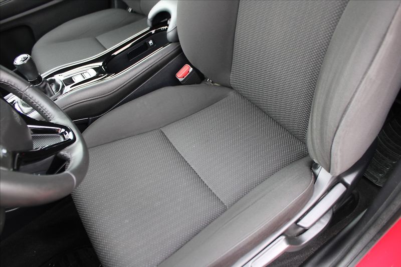 Honda HR-V 1,5 V-TEC  ELEGANCE - fotka 20 z 32