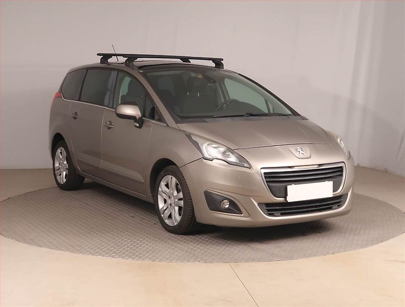Peugeot 5008 (2014) Active Pack 1.6 HDi, Automat - fotografie inzerátu