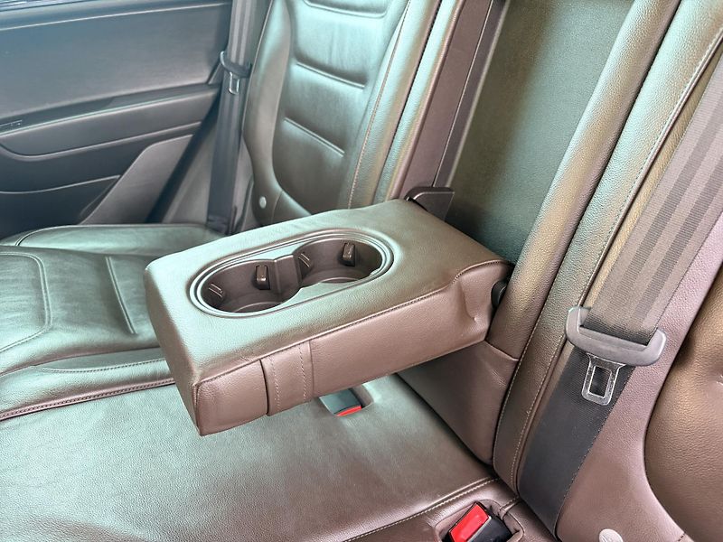 Volkswagen Touareg 3.0TDI V6 DSG 4x4 VZDUCH - fotka 33 z 56