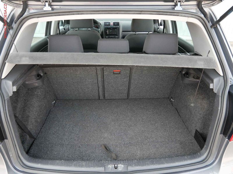 Volkswagen Golf (2006) 1.9 TDi 4x4, AC, temp. STK6 - fotka 7 z 16