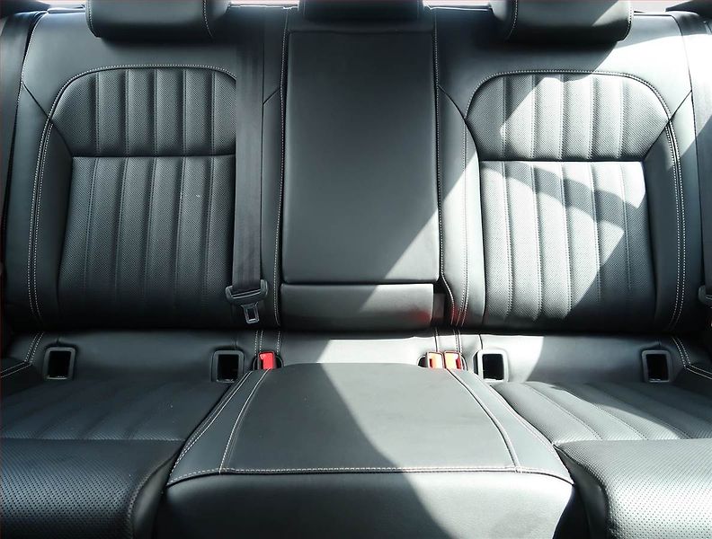 Škoda Superb (2024) Laurin&Klement 2.0 TDI - fotka 10 z 23